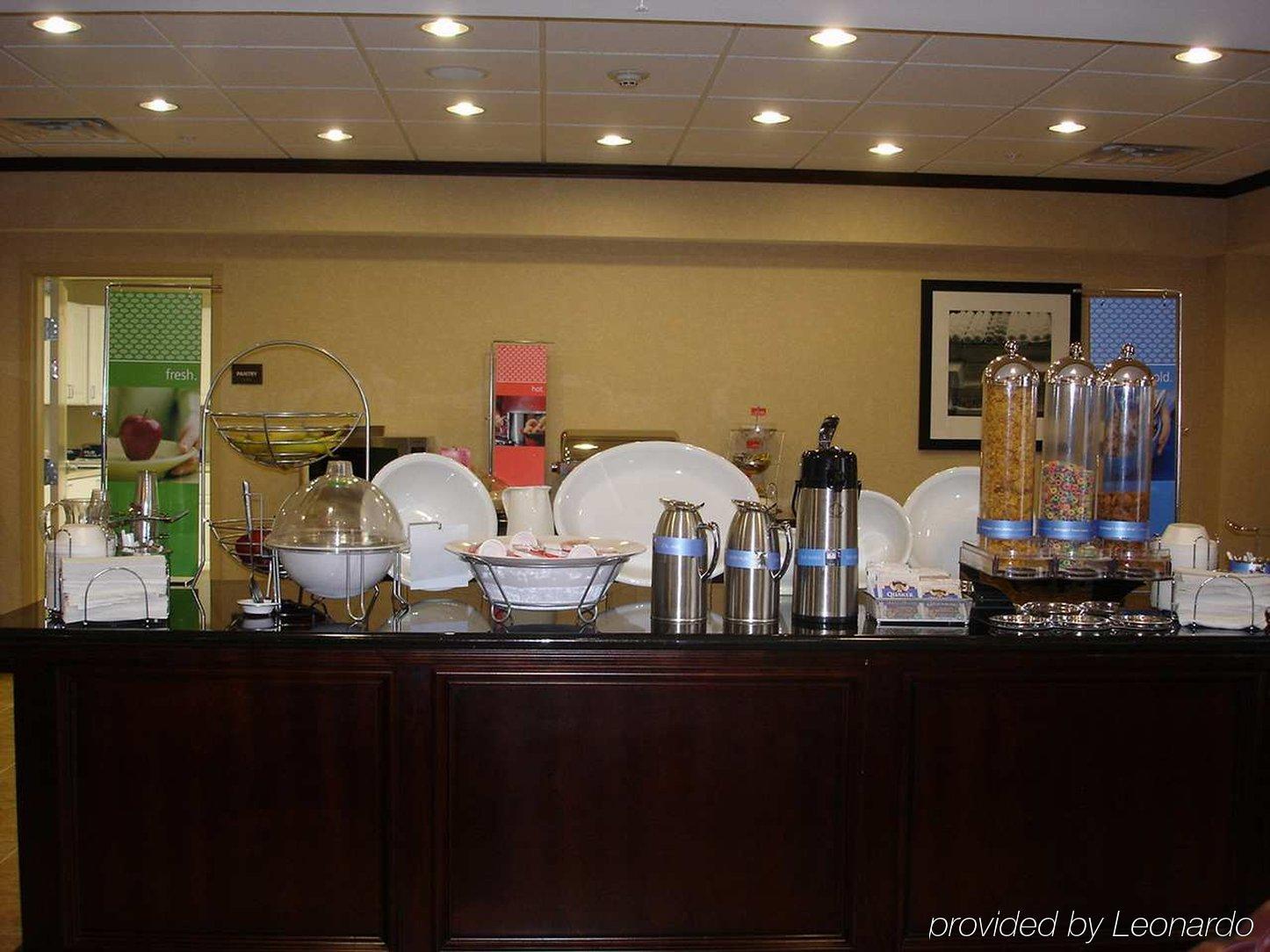 Hampton Inn & Suites Lubbock Restoran gambar